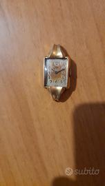 Vecchio orologio da polso