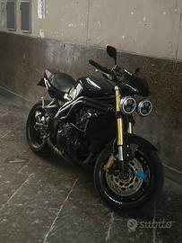 Triumph speed 1050