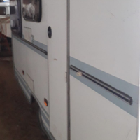 Roulotte con documenti o senza