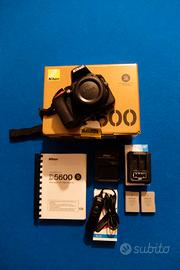 Macchina fotografica NIKON+ obiettivo