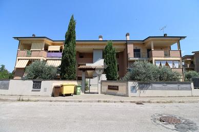 2 LOCALI A POGGIO MIRTETO