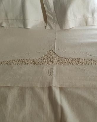 lenzuolo  matrimoniale  con federe