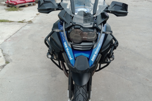 Bmw r1200gs adventure