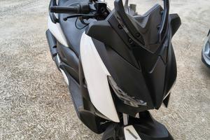 X-Max 300 Full Optional