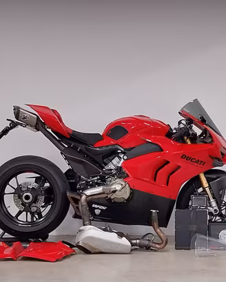 Ducati Panigale V4 S TERMIGNONI 4 USCITE!