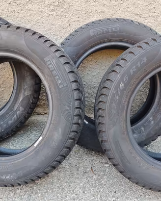 Traino gomme Pirelli invernali 175/65 R14