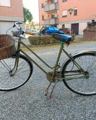 Bicicletta verde da donna