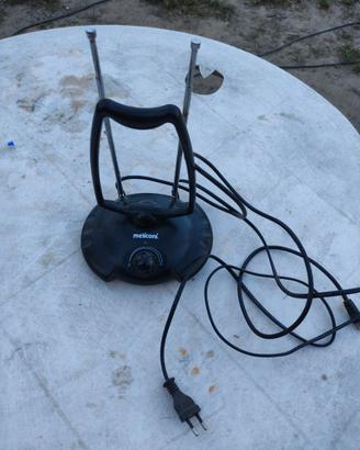 Antenna amplificata tv
