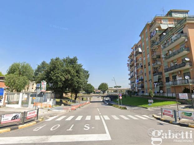 Box/Posto auto Pomigliano d'Arco