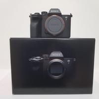 Mirrorless Sony A7 M IV body usato