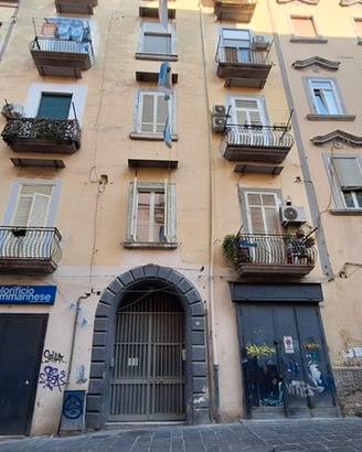 Centro Storico (NA) - deposito cat C/2