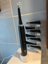 Spazzolino elettrico oral b
