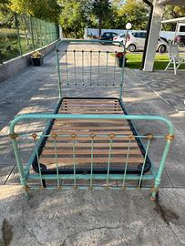 Letto di ferro battuto