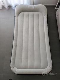 Materasso gonfiabile 1 piazza Intex