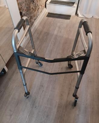 Carrello per deambulare