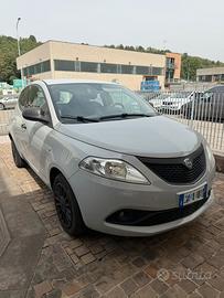Lancia Ypsilon 1.2 S&S