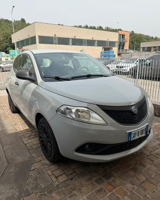 Lancia Ypsilon 1.2 S&S