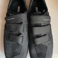 Scarpe bdc Decathlon linea Van Rysel