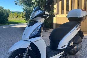 Scooter  Kymco People S 300i (2010)