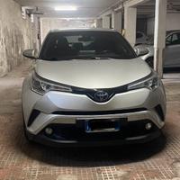 Toyota CH-R in perfette condizioni