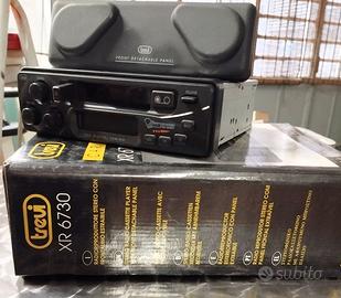 autoradio con riproduttore stereo