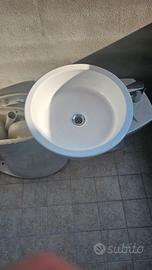 Lavabo rotondo da appoggio