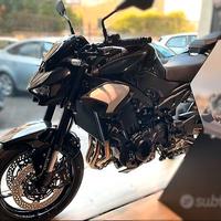 Kawasaki Z 900 2025 PRONTA CONSEGNA