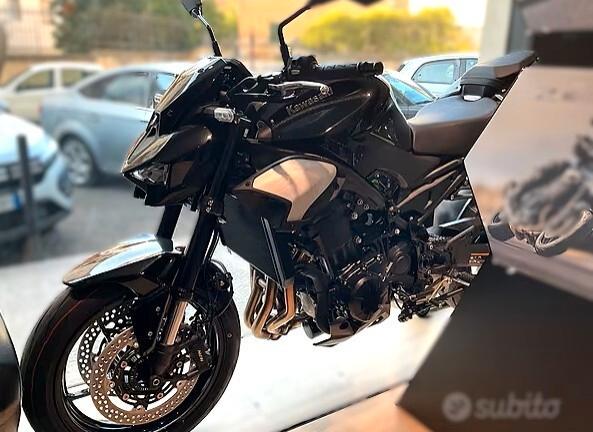 Kawasaki Z 900 anno 2025 pronta consegna