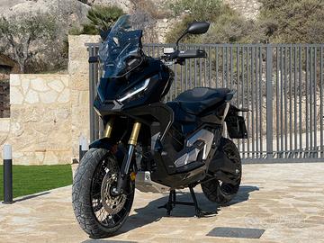 X-adv honda nuovo - 2900 km