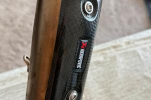 Aprilia mia e scarico akra per rs600