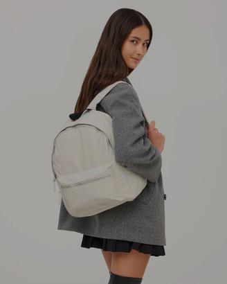 Zaino effetto gommato- Grigio chiaro 