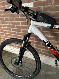 MTB marca KTM