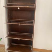 Scarpiera arte povera