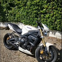Triumph Street Triple 675