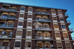 2 LOCALI A RIVOLI