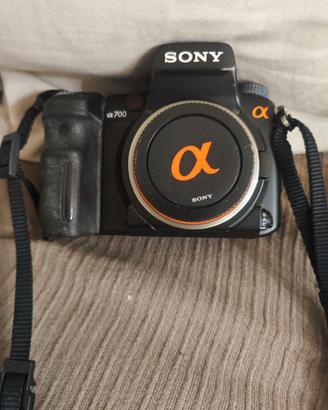 macchina fotografica SONY A700 REFLEX