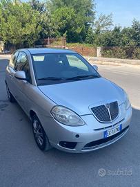 Lancia Ypsilon GPL Anno 2011 TAGLIANDATA