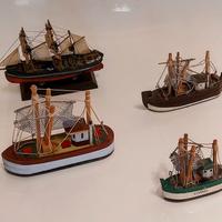 4xSet modellini velieri vintage da collezionismo: