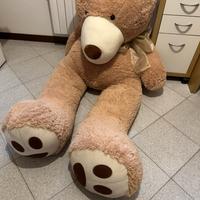 Orso peluche gigante