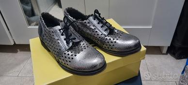 Stringate argento estive