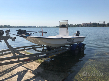 Barca fiume usata