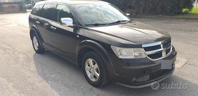 DODGE JOURNEY 7 POSTI (SORELLA FIAT FREEMONT)