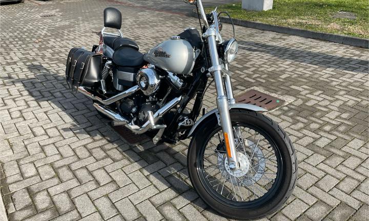 Harley-Davidson Dyna Street Bob (2011)