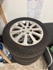 Cerchi e gomme 205 55 16