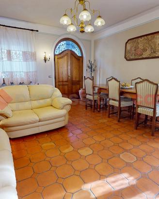 Casa Indipendente Molazzana [UM197CVVRG]