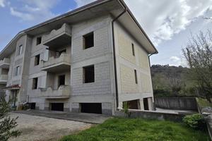 Villa di 370 m² con più di 5 locali e box auto dop