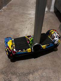 Hoverboard nuovo con asta