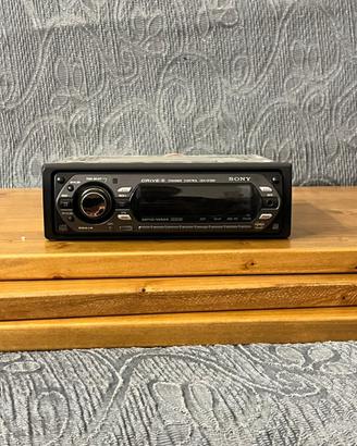 Stereo Sony DRIVE-S CDX-GT300