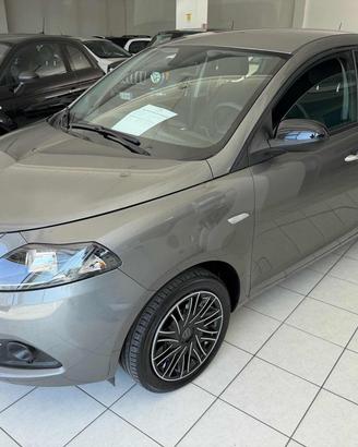 LANCIA Ypsilon 1.0 FireFly 5 porte S&S Hybrid Go