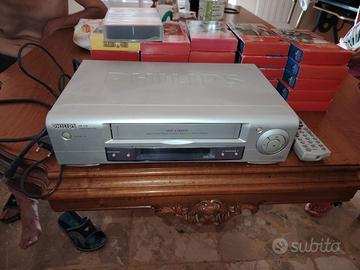 Videoregistratore con cassette